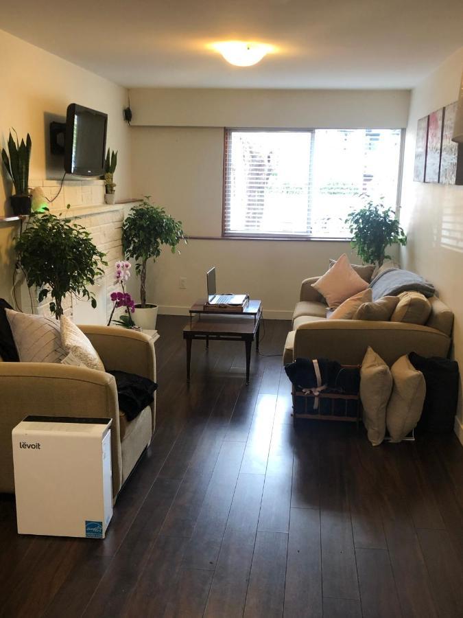 Quiet-Comfy 3 Bedroom Home On A Tree Lined Street In Kits Βανκούβερ Εξωτερικό φωτογραφία